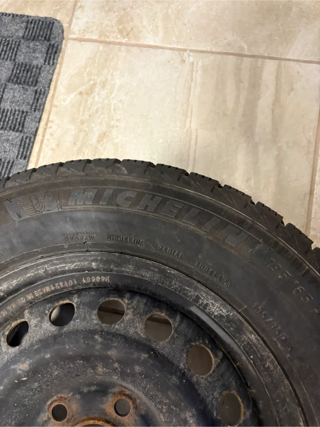 Michelin 195/65R15 Studless Winter Tire - photo 4