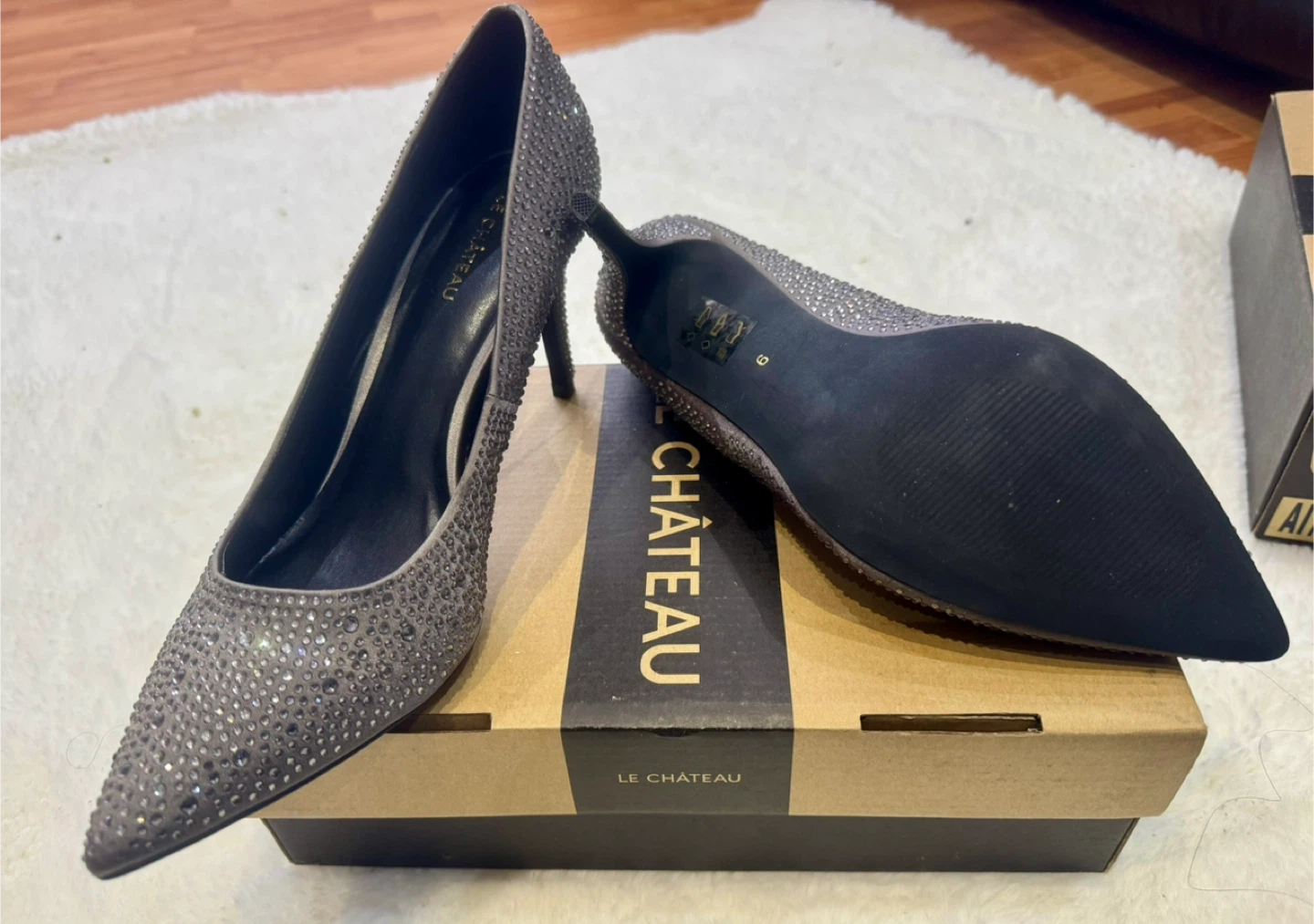 Le Chateau Pewter Heels - Size 9 - photo 2