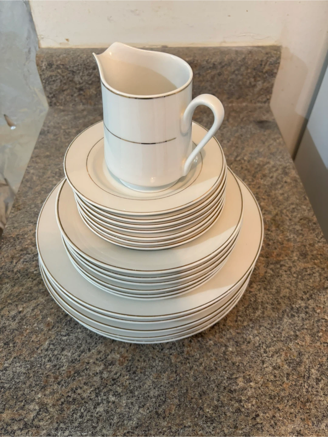 Dinnerware Set with Creamer