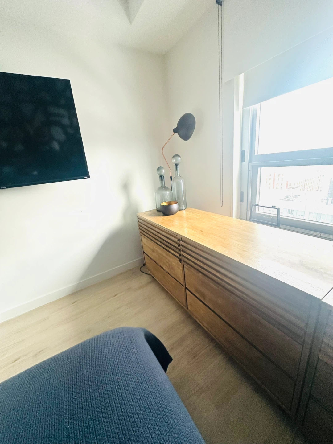 Wood Dresser with 6 Drawers