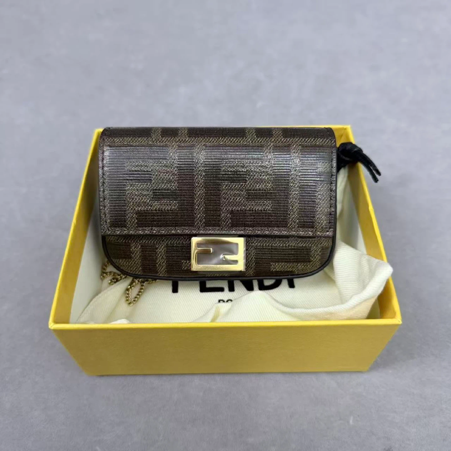 Fendi Nano Baguette Tess.Vetrificato FF 1974 Mogano
