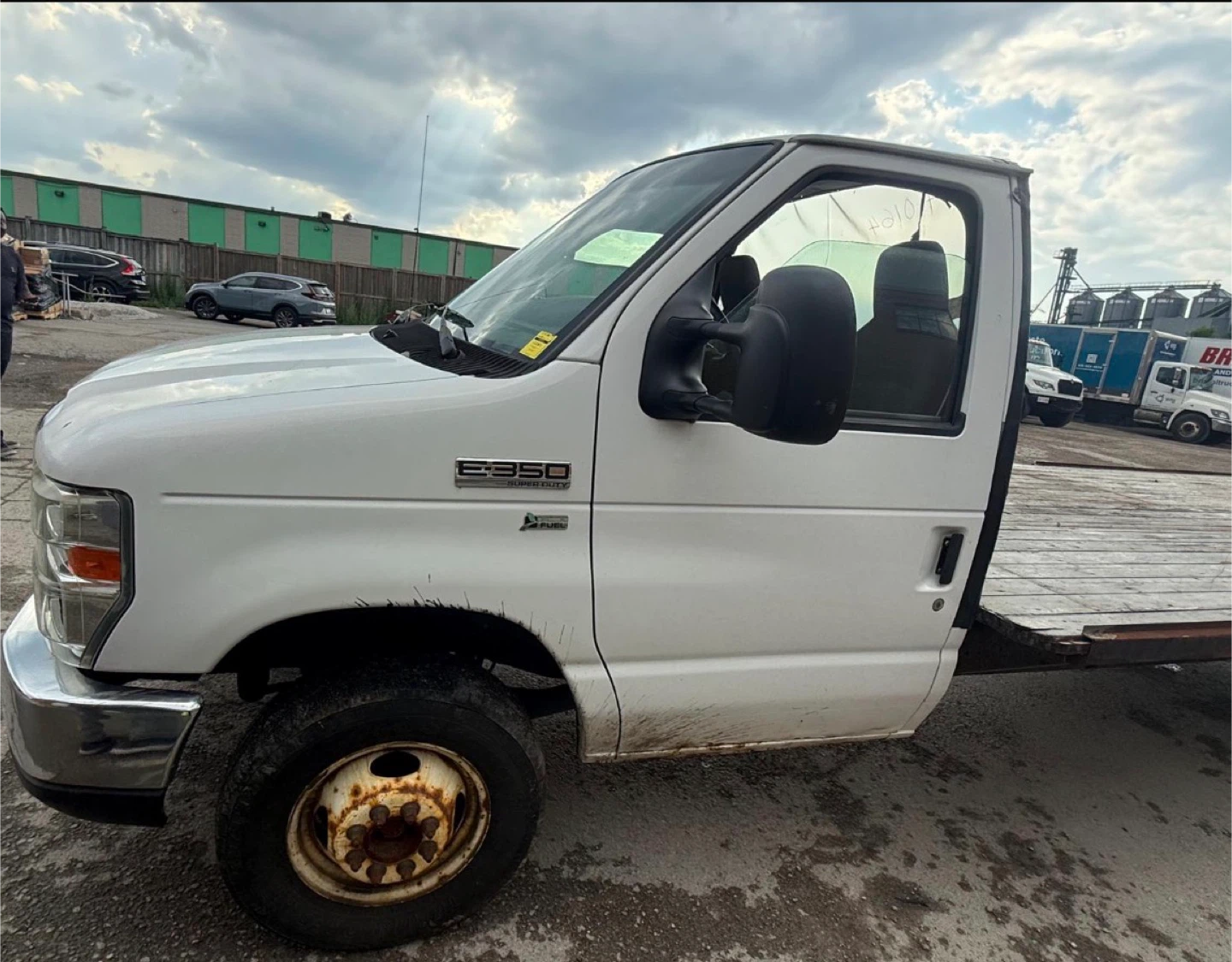 Ford E-350 Super Duty Flatbed Truck - photo 2