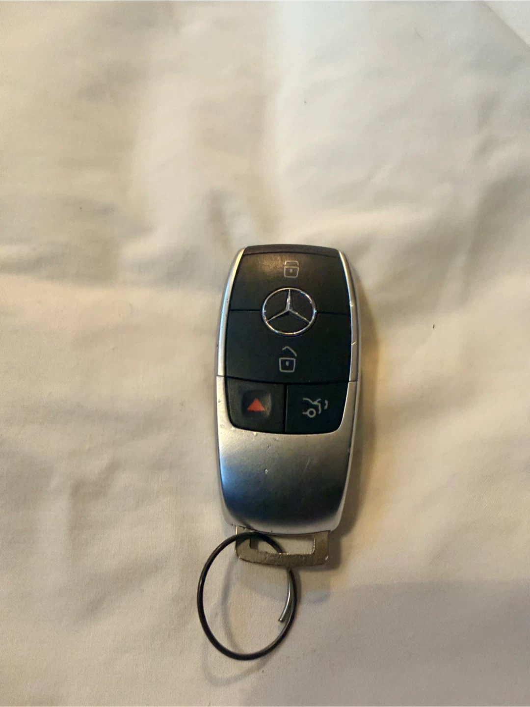 Mercedes-Benz SmartKey key fob.