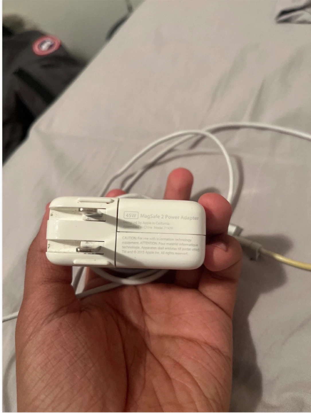 Apple 45W MagSafe 2 Power Adapter - photo 2