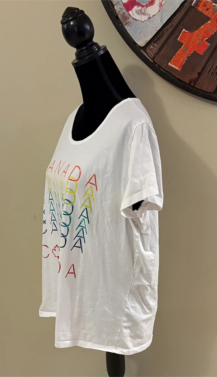 ✨✨White Canada T-Shirt - photo 2