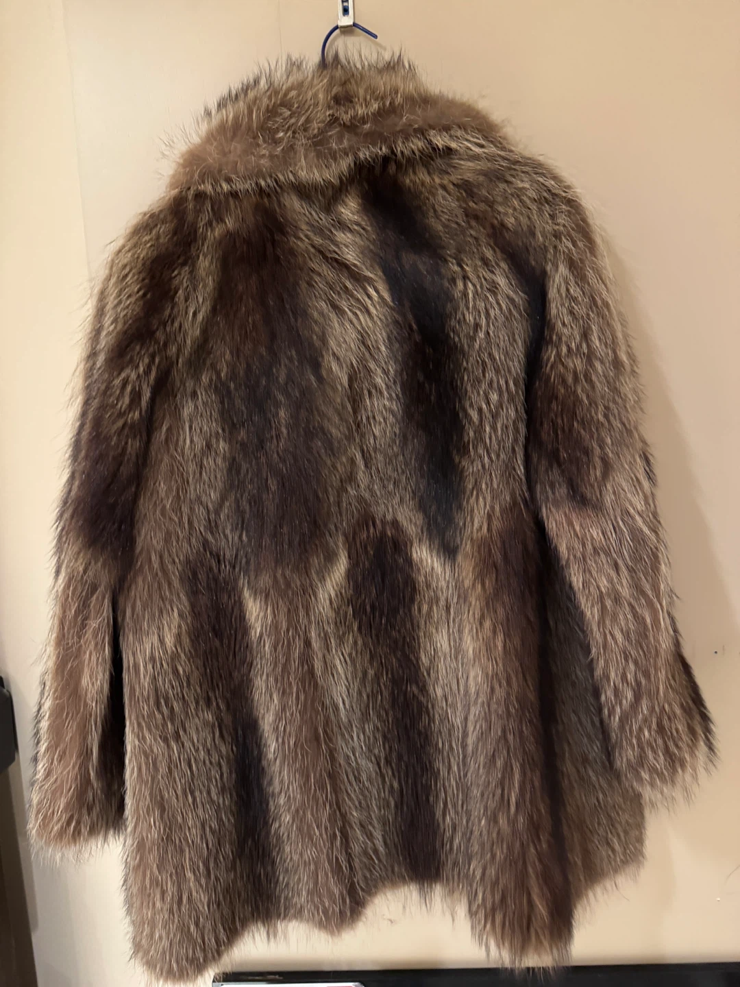 Crown Furs Co. Ltd. Fur Coat - photo 2