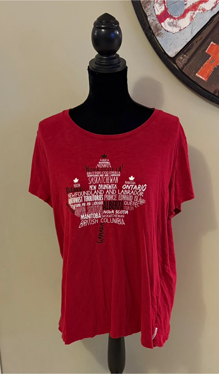 ✨✨Red Canada Provinces T-Shirt