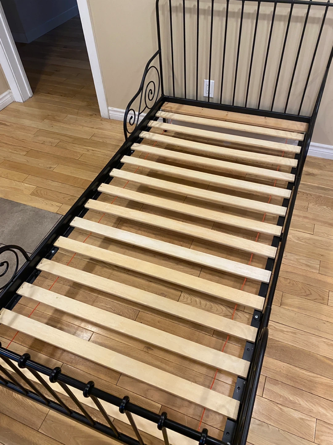 IKEA MINNEN Extendable Twin Bed in Black (CAN DELIVER) - photo 5