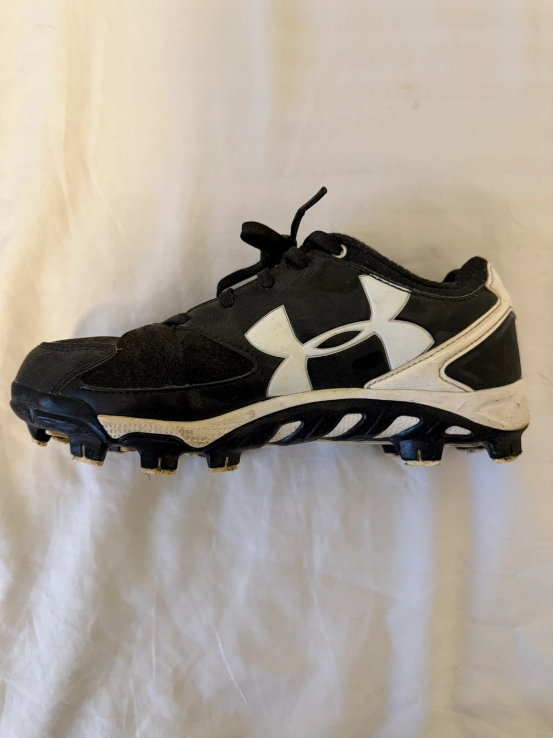 Under Armour Women's Black Baseball Cleats - photo 4