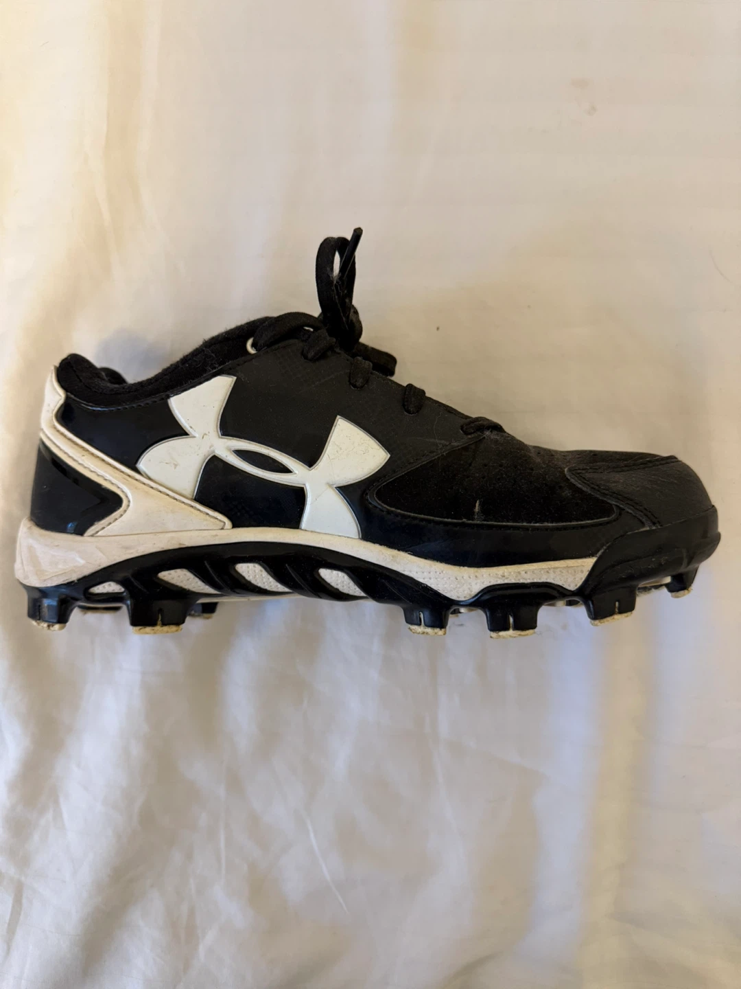 Under Armour Women's Black Baseball Cleats - photo 3