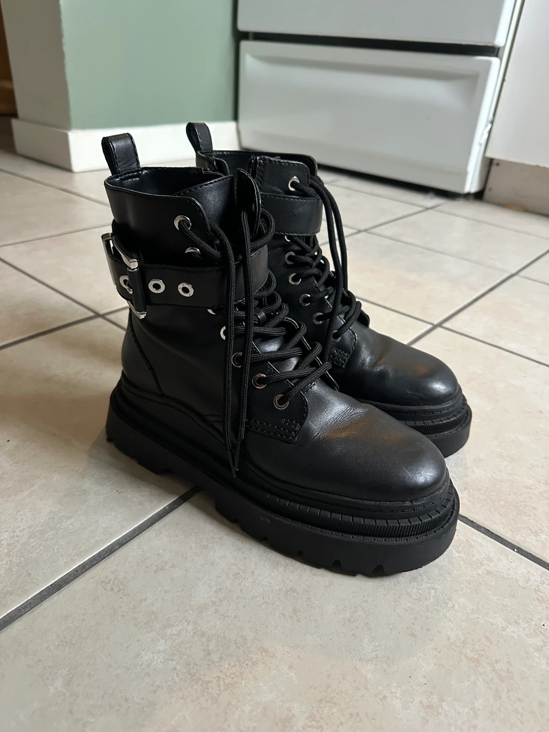 Michael Kors Boots Size 8