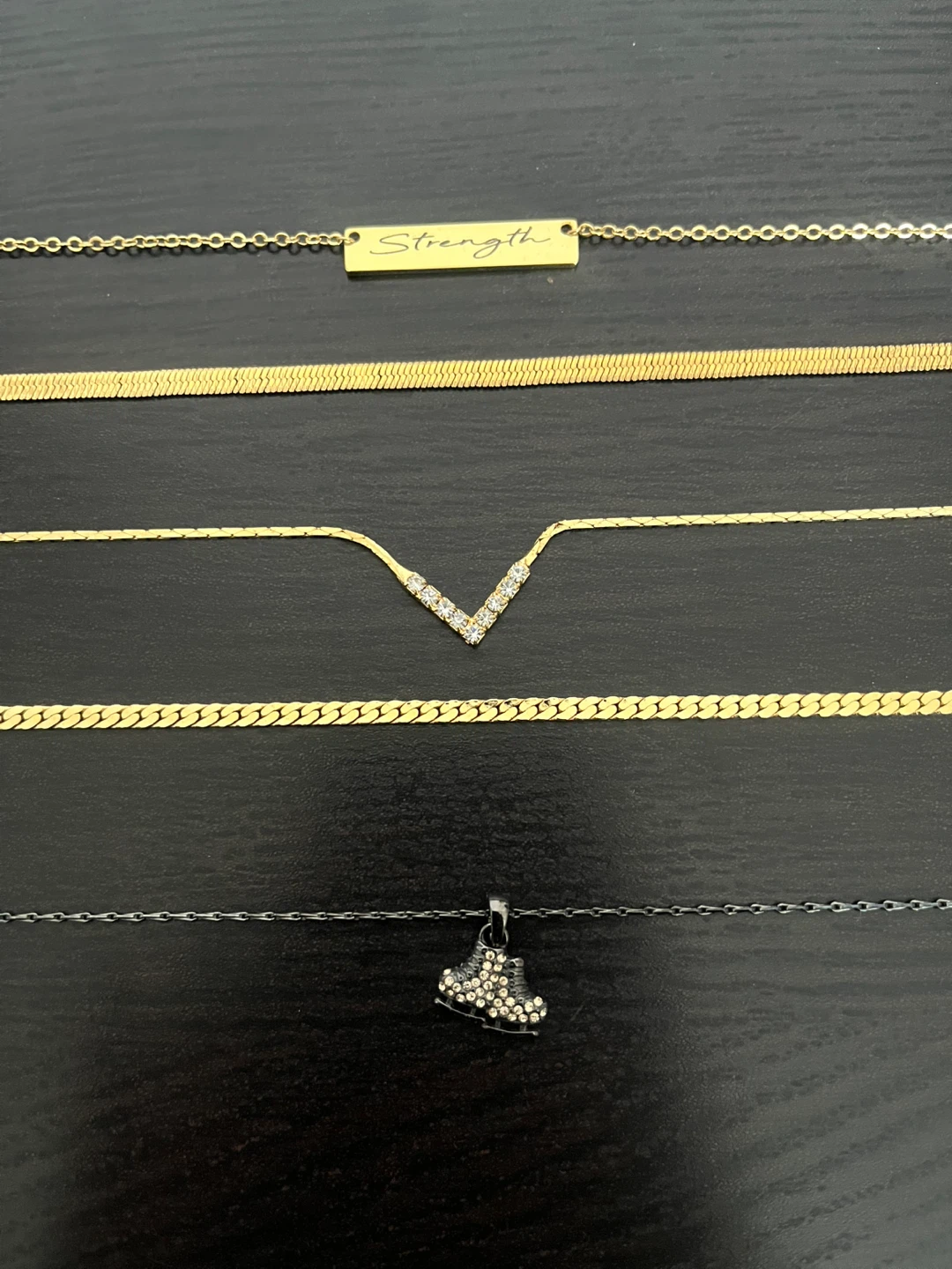 Necklace lot