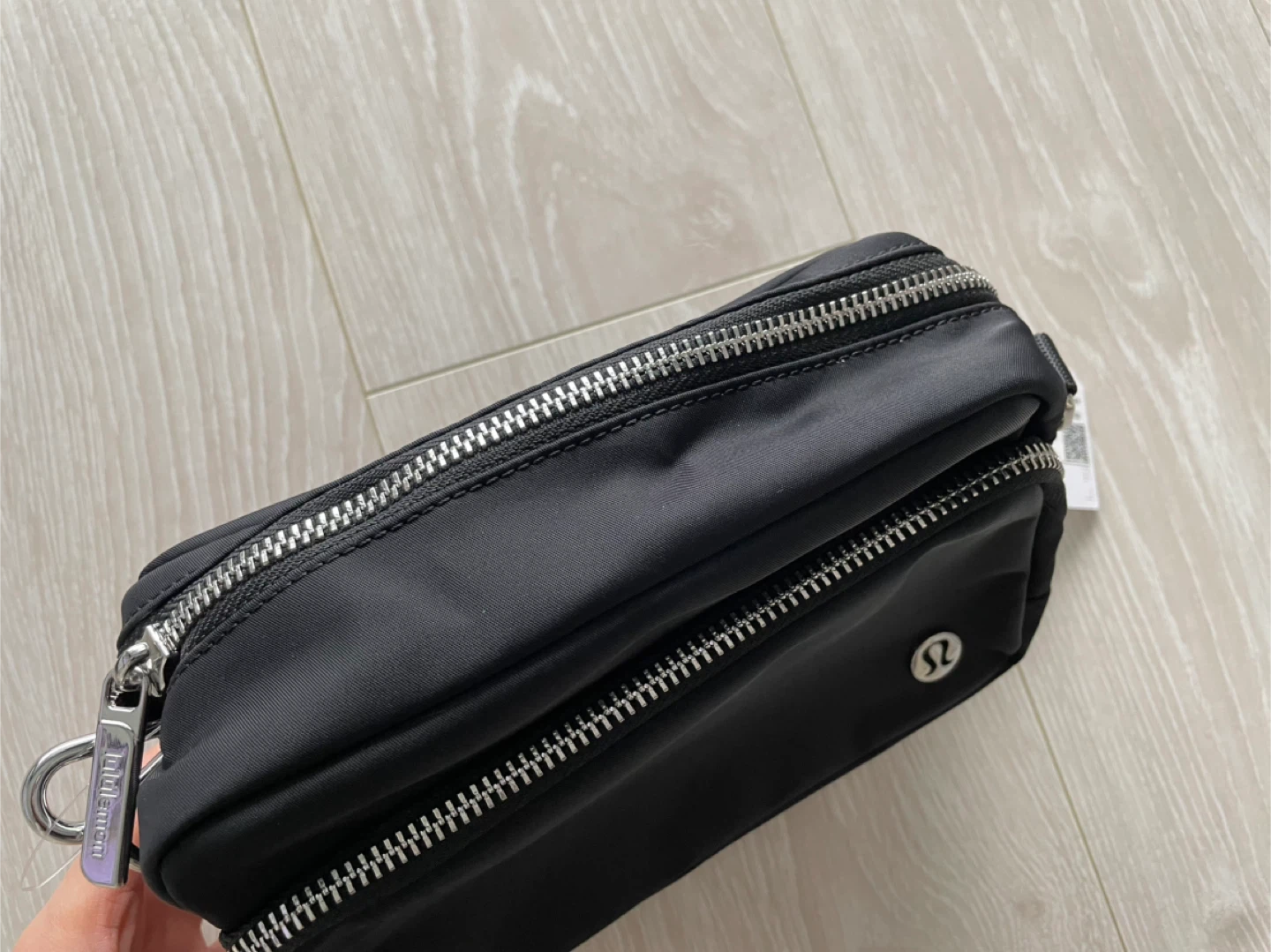 (New)Lululemon Everywhere Crossbody Bag 2L - Black color - photo 2