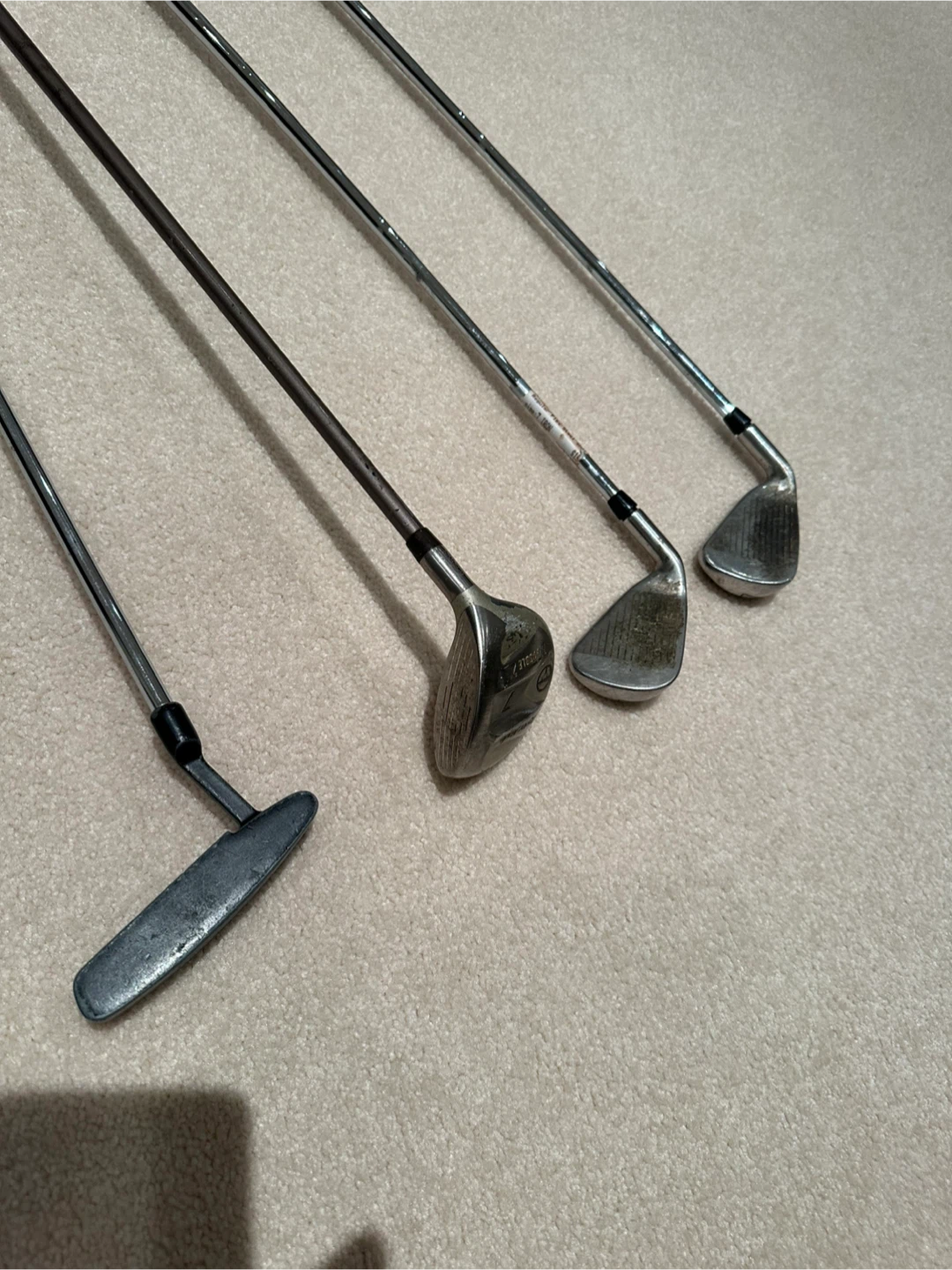 4 Golf Clubs – $10 each – Pickup in Markham - photo 5