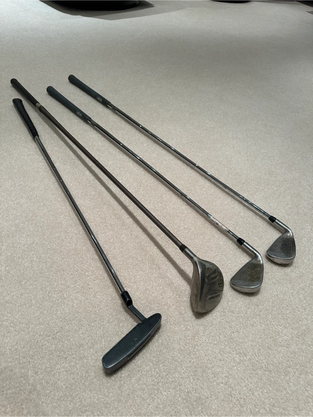 4 Golf Clubs – $10 each – Pickup in Markham - photo 4