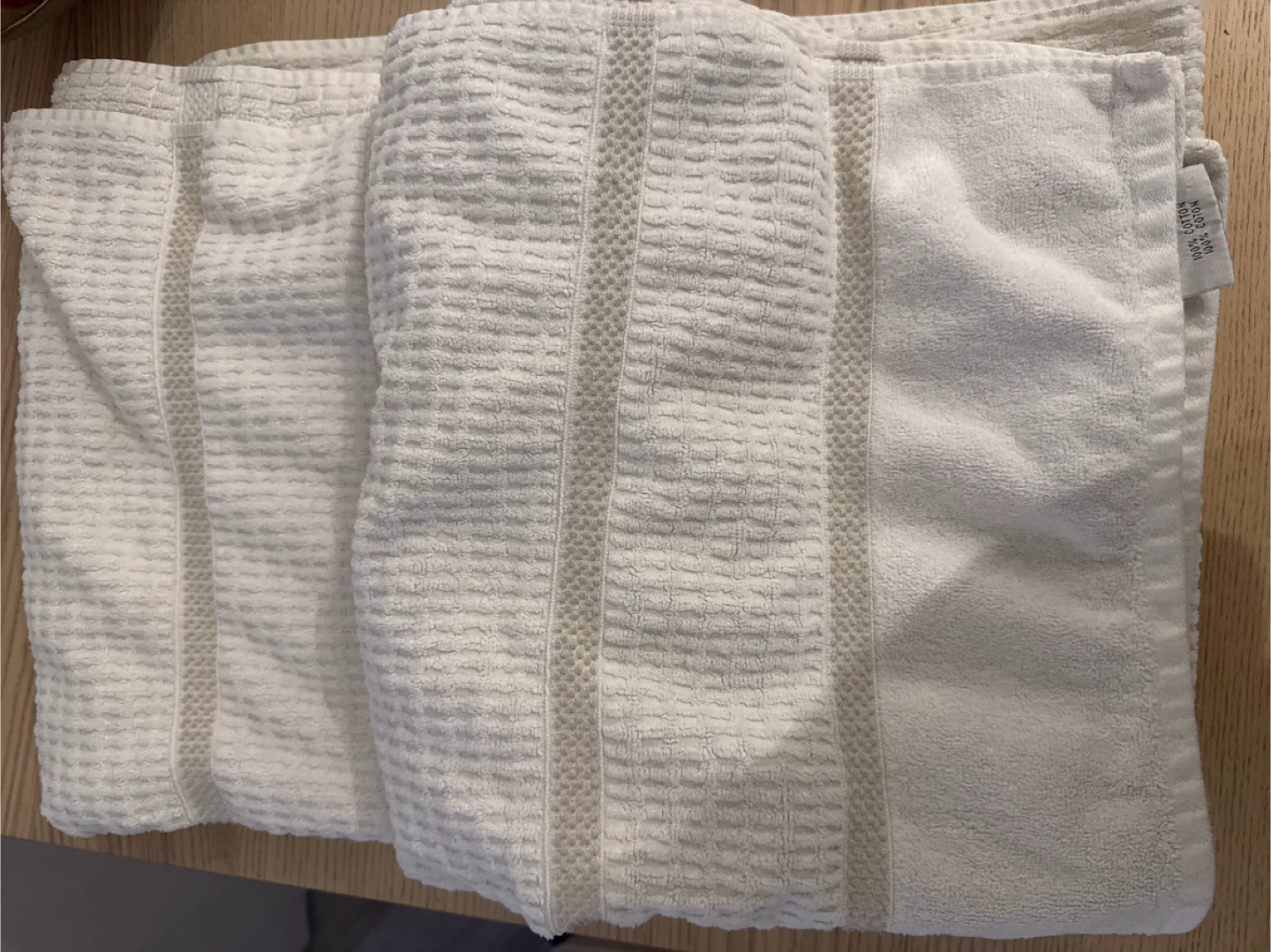 Set of 2 Towels - 100% Cotton