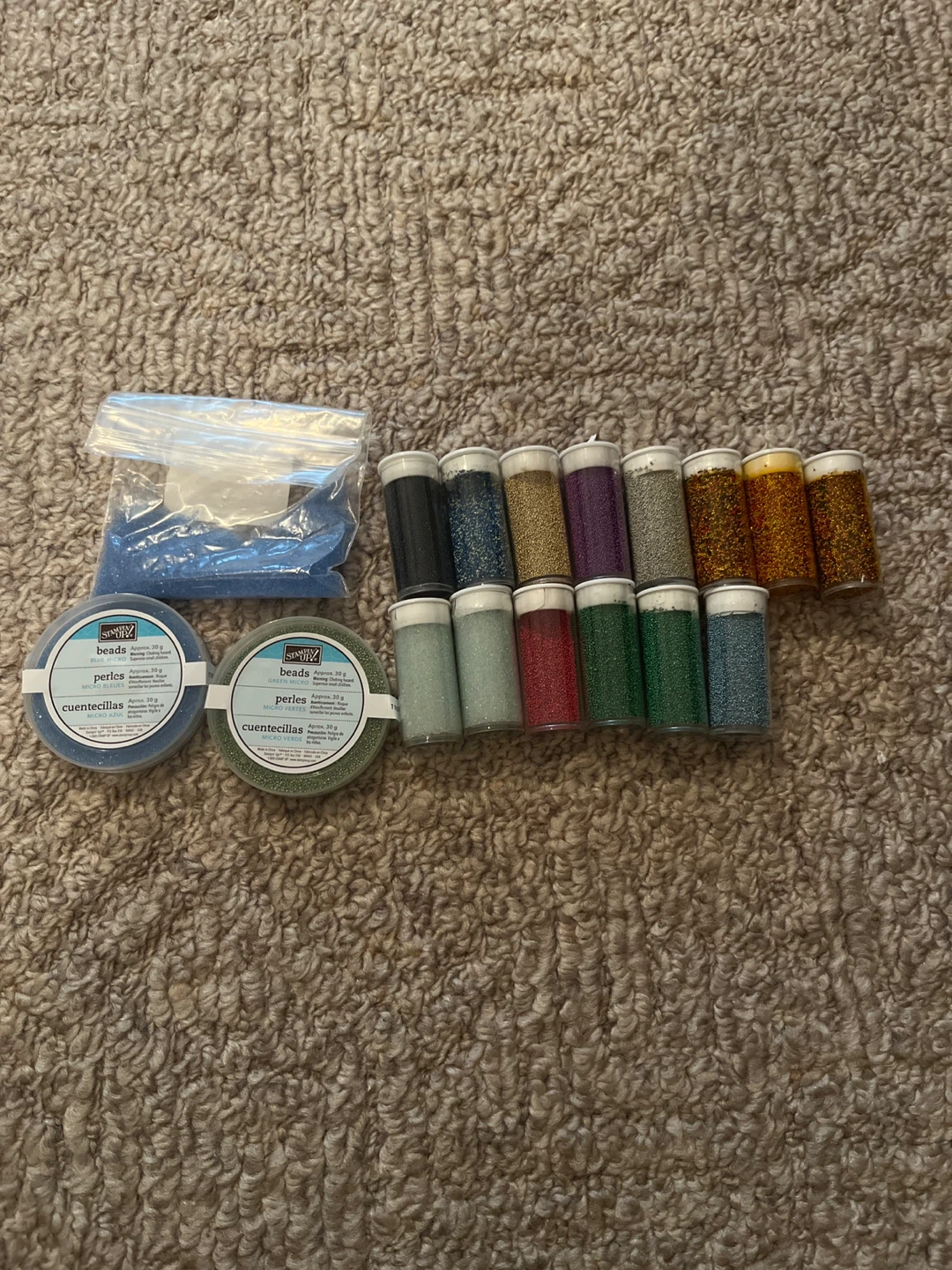 Lot of micro beads