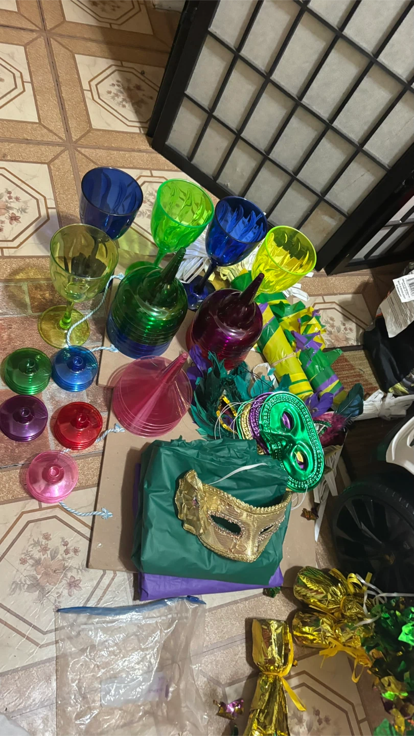 Mardi Gras Party Supplies - photo 4