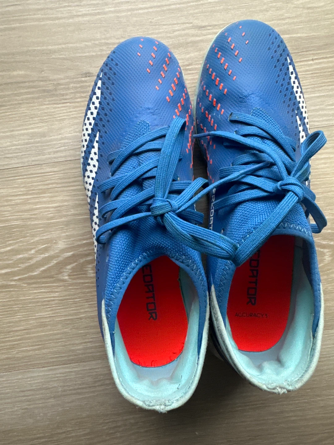 Size US 7.5 Adidas Predator Accuracy.3 Soccer Cleats