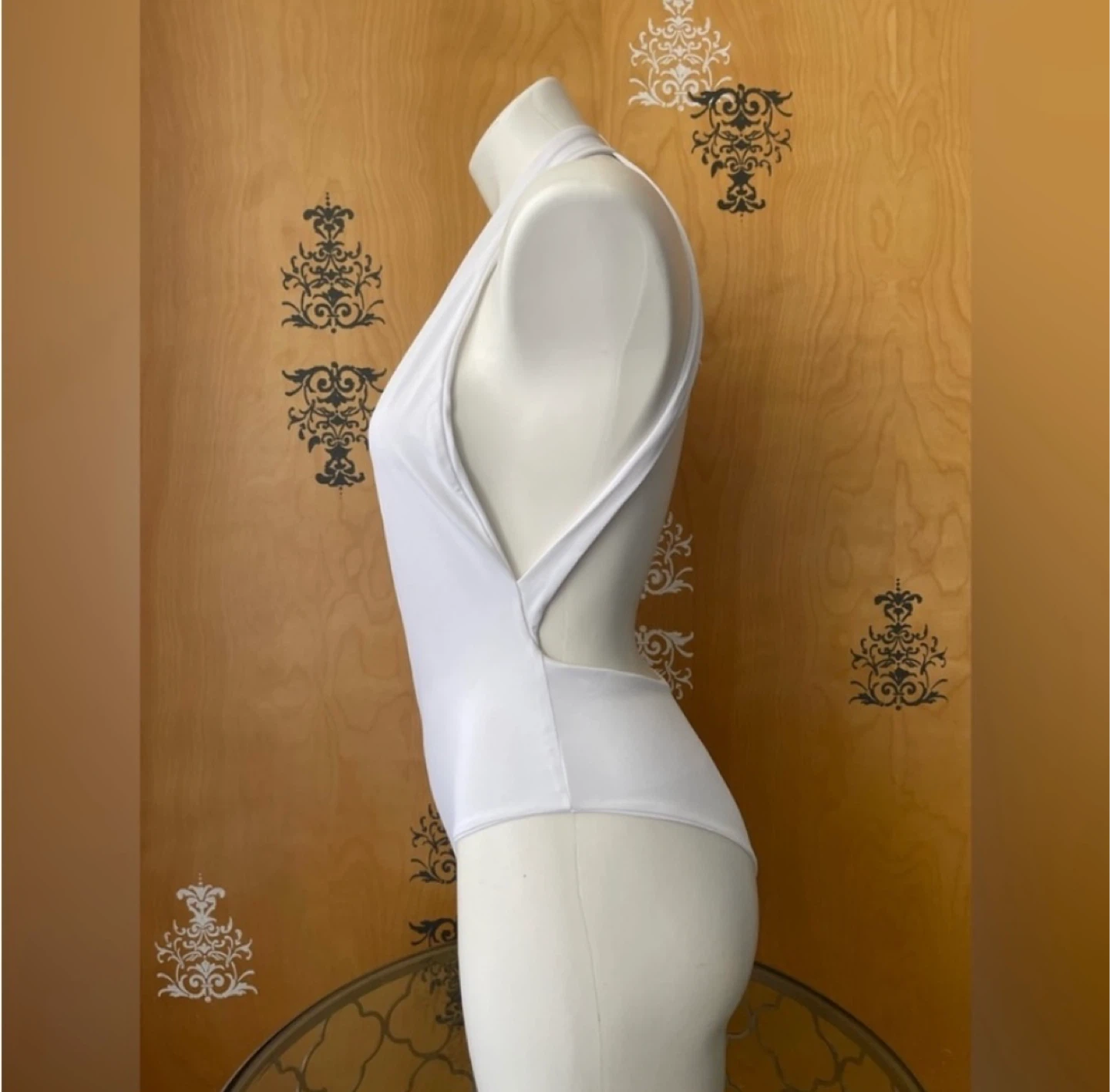NWT White Halter Neck Monokini Swimsuit Small - photo 4