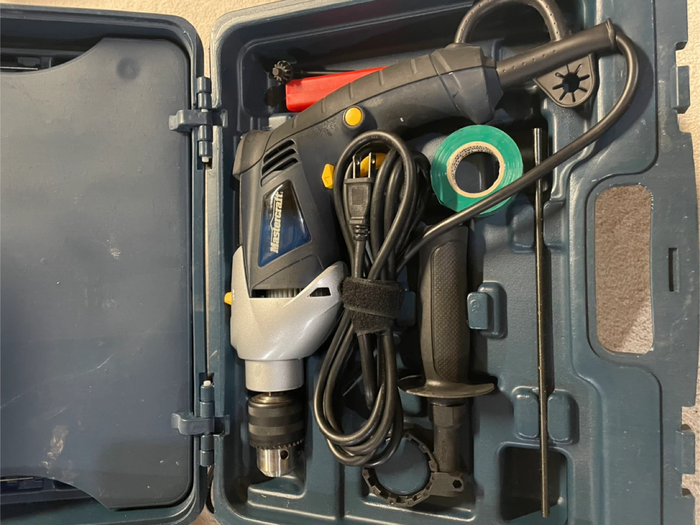 Mastercraft Hammer Drill with Drill Bit Set