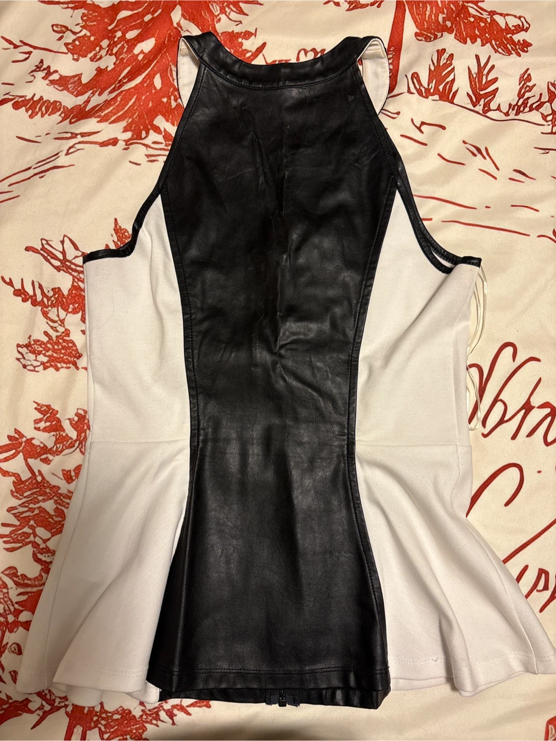 Guess Black & White Faux Leather Top - Size M - photo 3