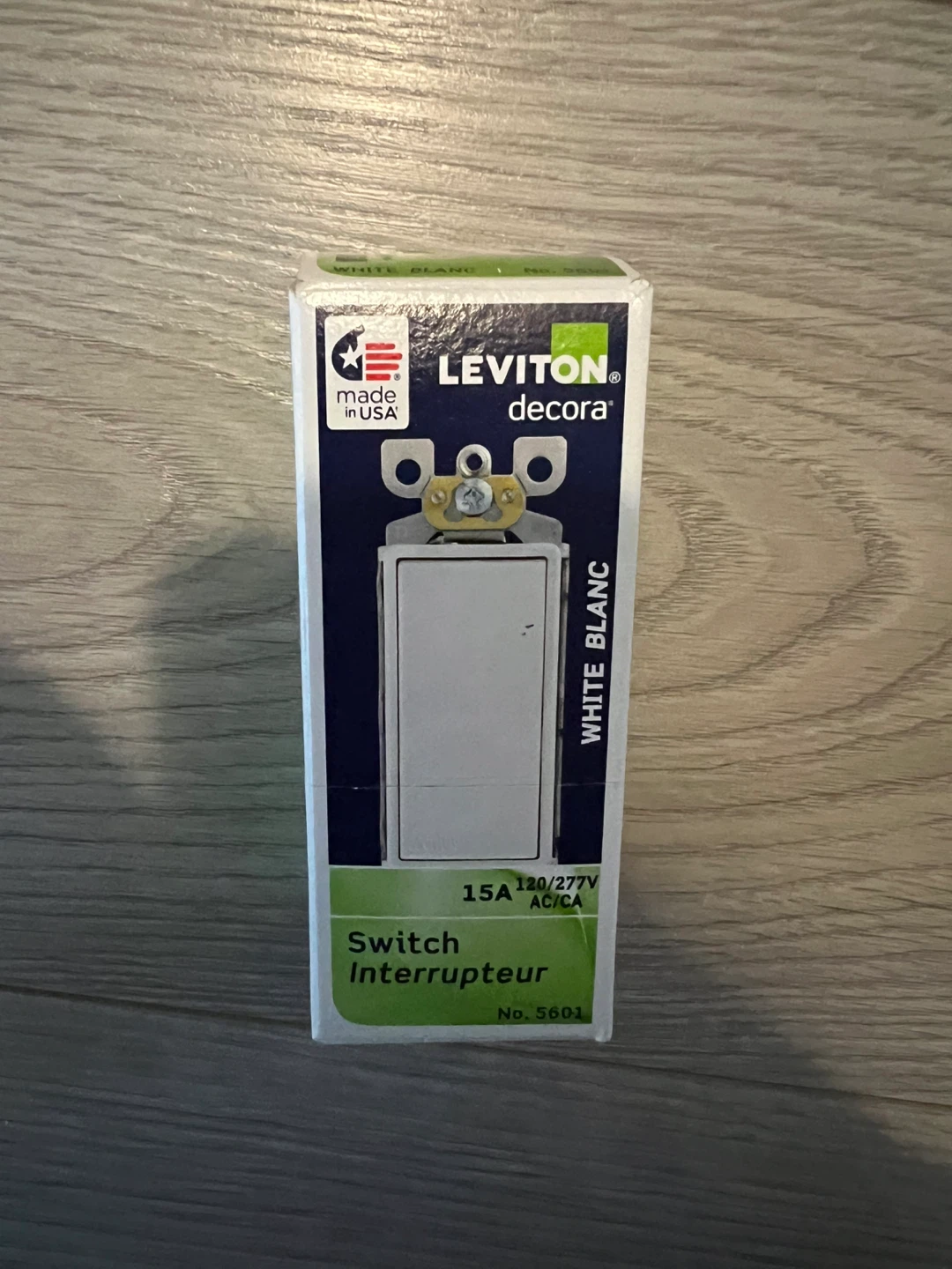 New Leviton Decora White Switch 15A