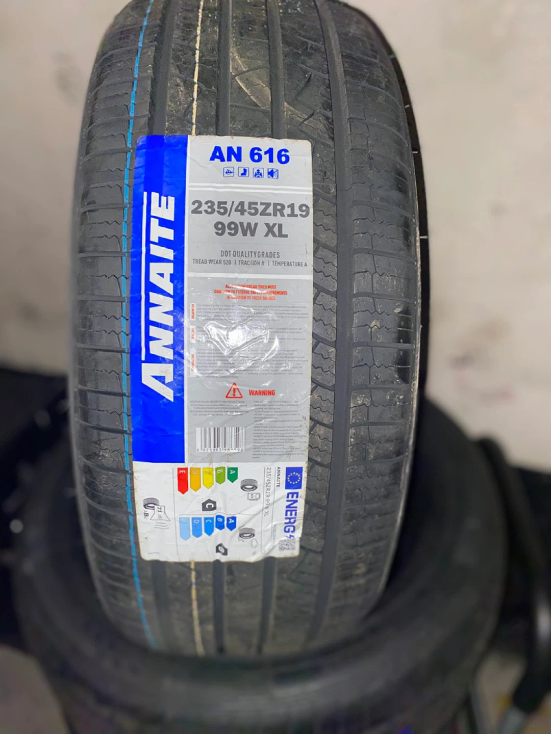 Annaite AN616 Tire 235/45ZR19 99W XL