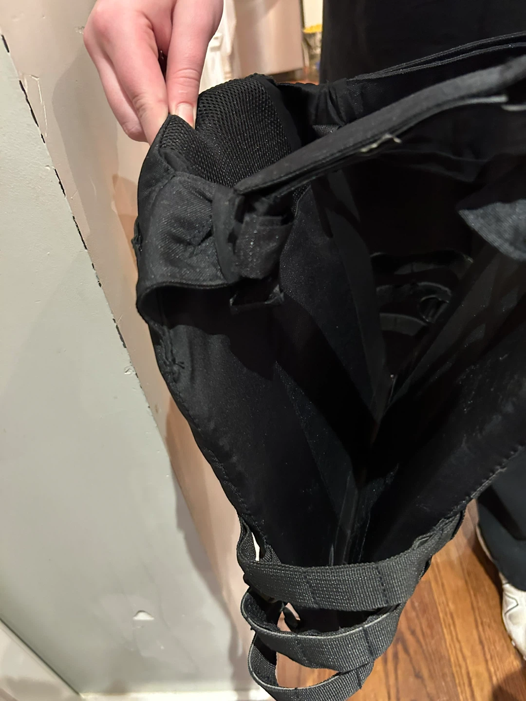 Black Tactical Vest with Patches - photo 4