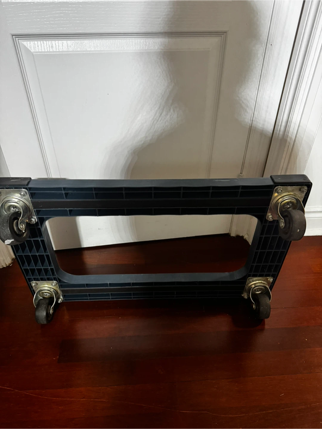 Stalwart heavy-duty plastic mover's dolly. - photo 2