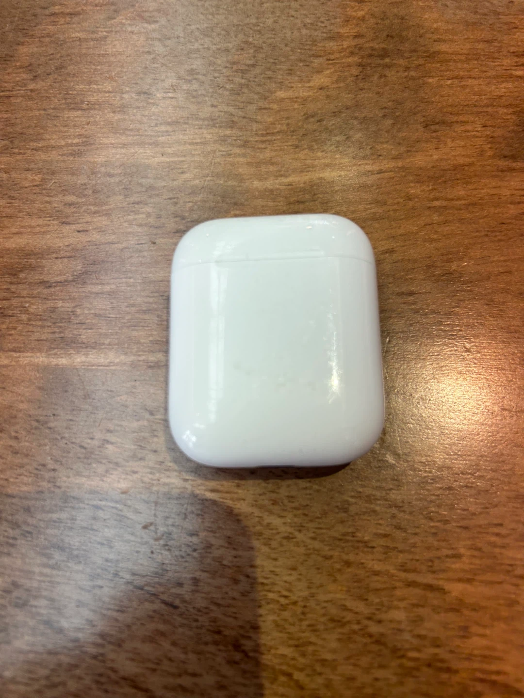 Apple AirPods 2nd Generation - Great Condition! - photo 2