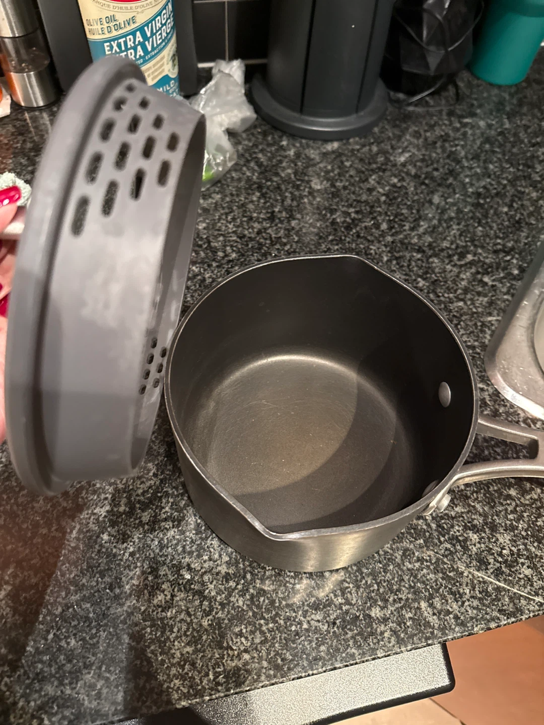 Calphalon 2 1/2 QT Saucepan with Lid - photo 3