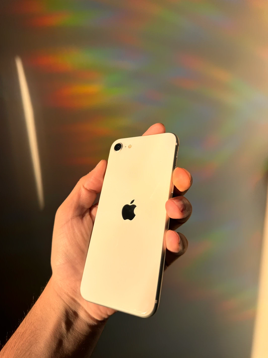 iPhone SE Gen. 3 :  128 GB- 2023