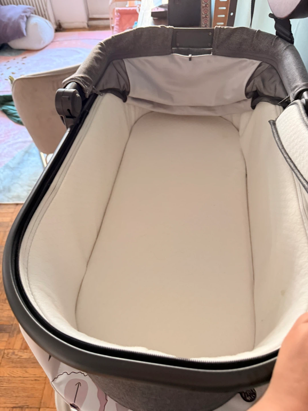 Uppababy Bassinet – Excellent Condition - photo 3