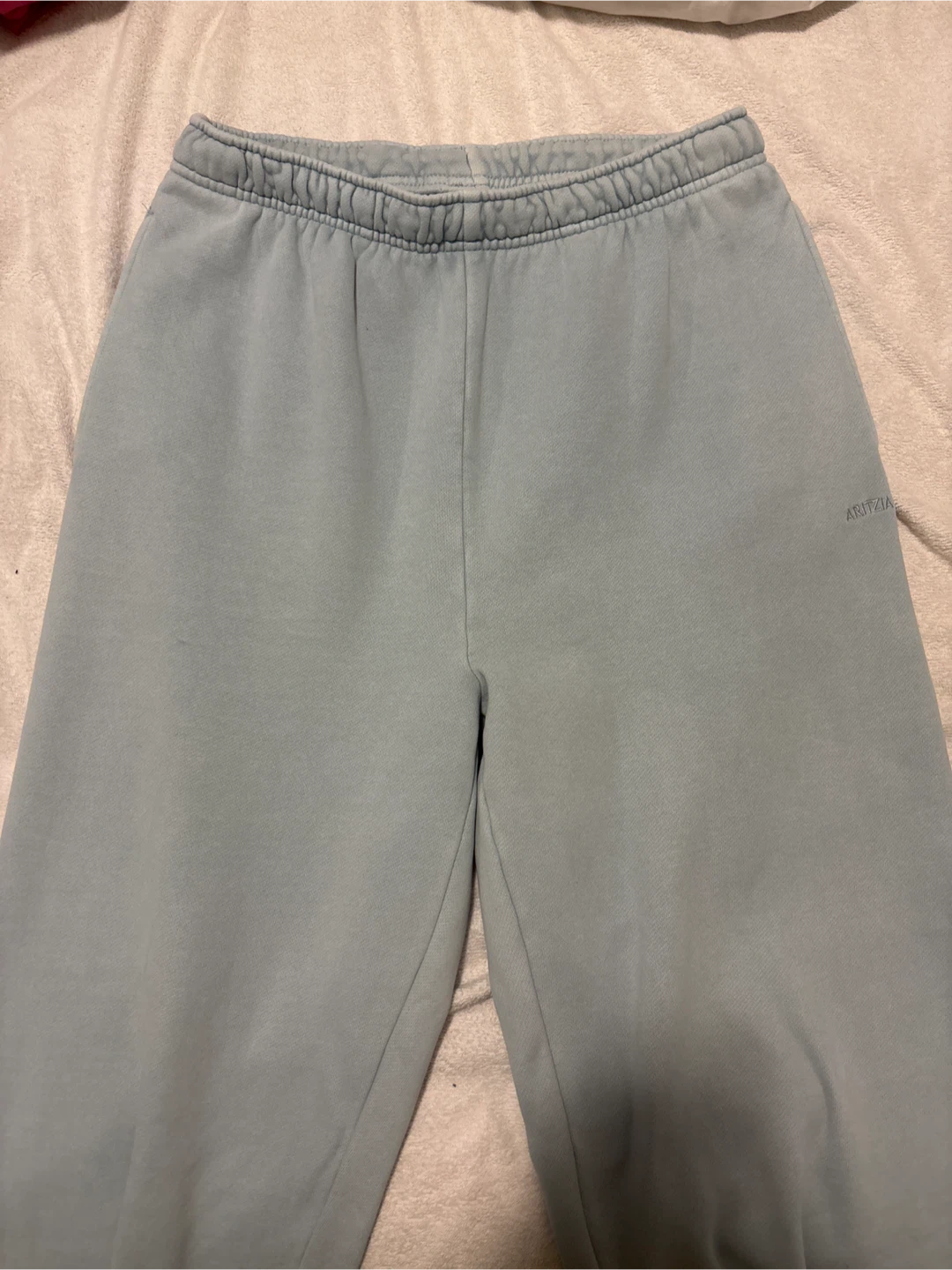Aritzia MegaFit Sweatpants - Size M
