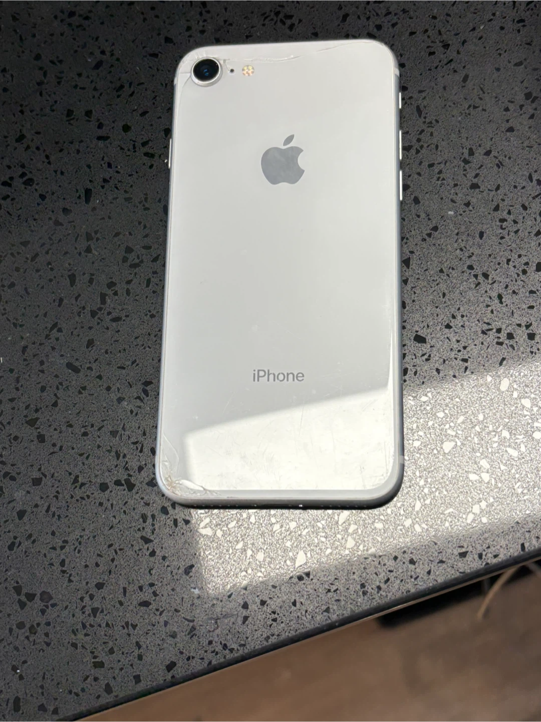Apple iPhone 8  for parts or repair - photo 3