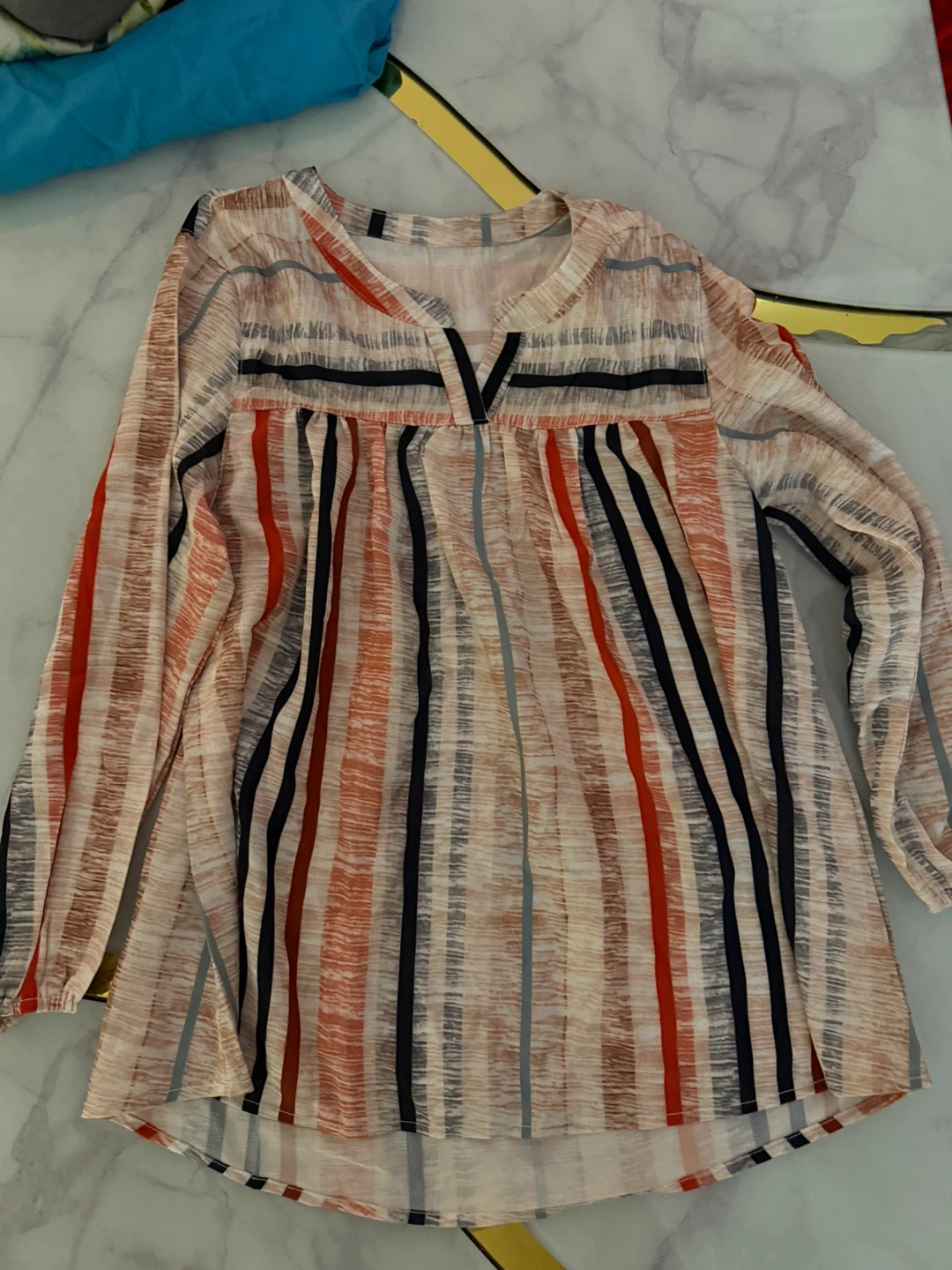 30 pieces Bag of Women's Clothing size S -M-L - photo 5