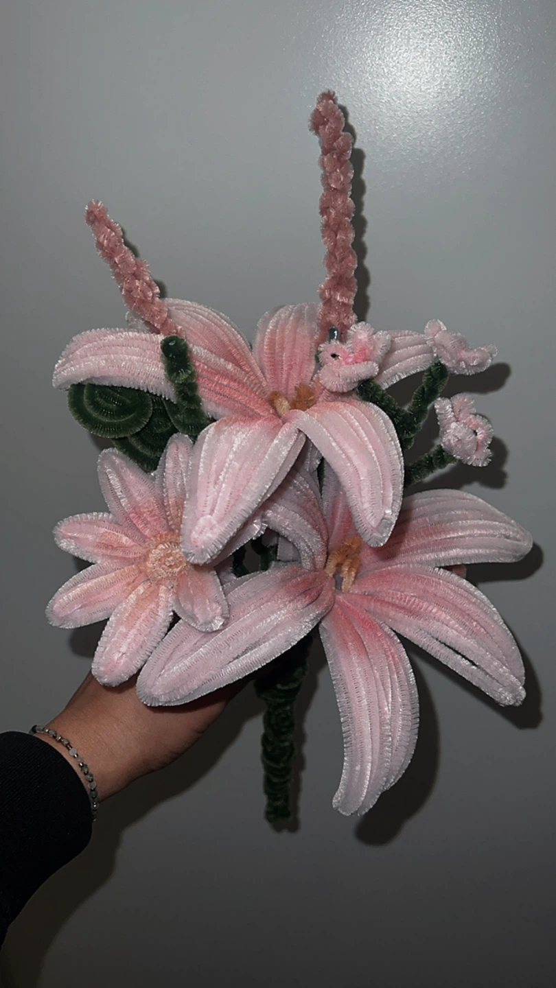 Handmade Chenille Stem Flowers - photo 5