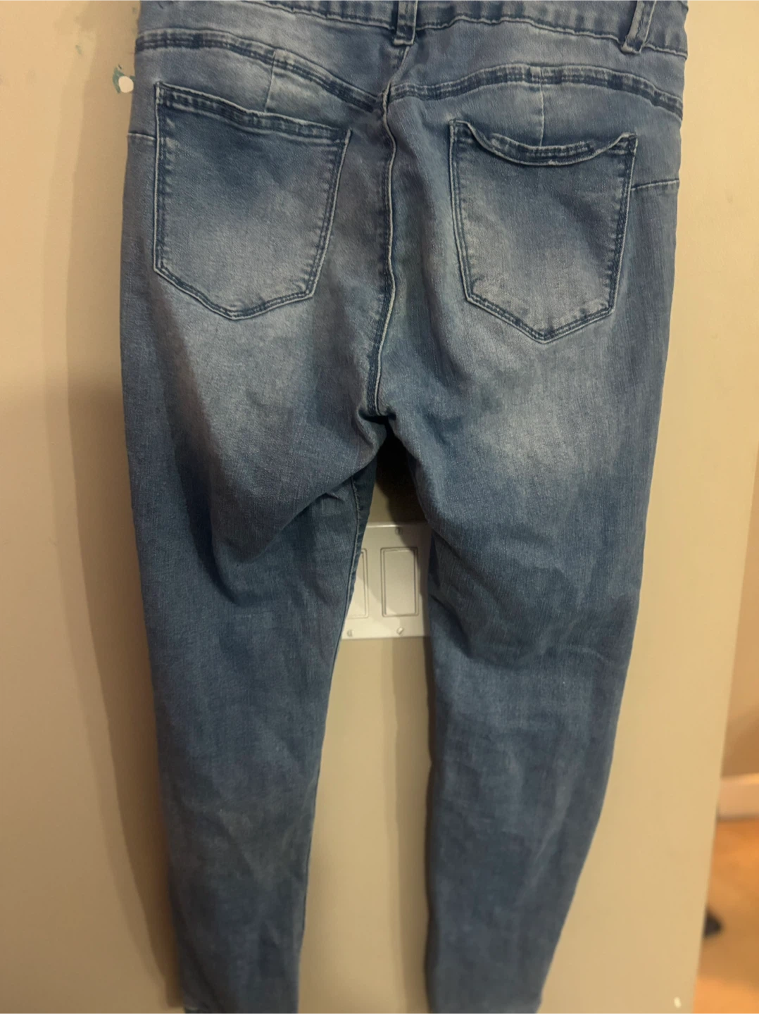 Blue Notes Distressed Jeans - Size 32 - photo 5