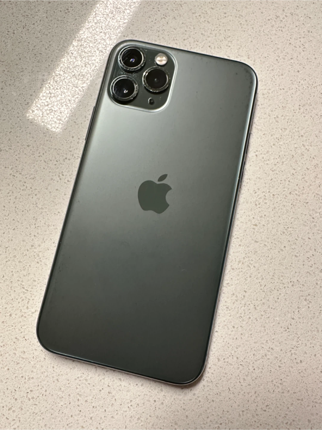 iPhone 11 Pro 256gb with JETech Screen Protector