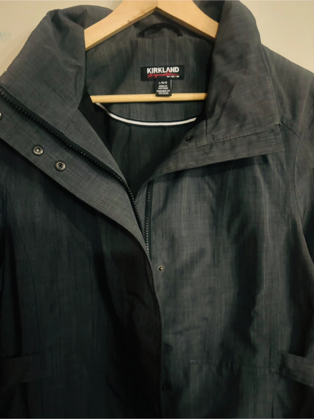 Kirkland Signature Ladies' Raincoat Size L/G - photo 3