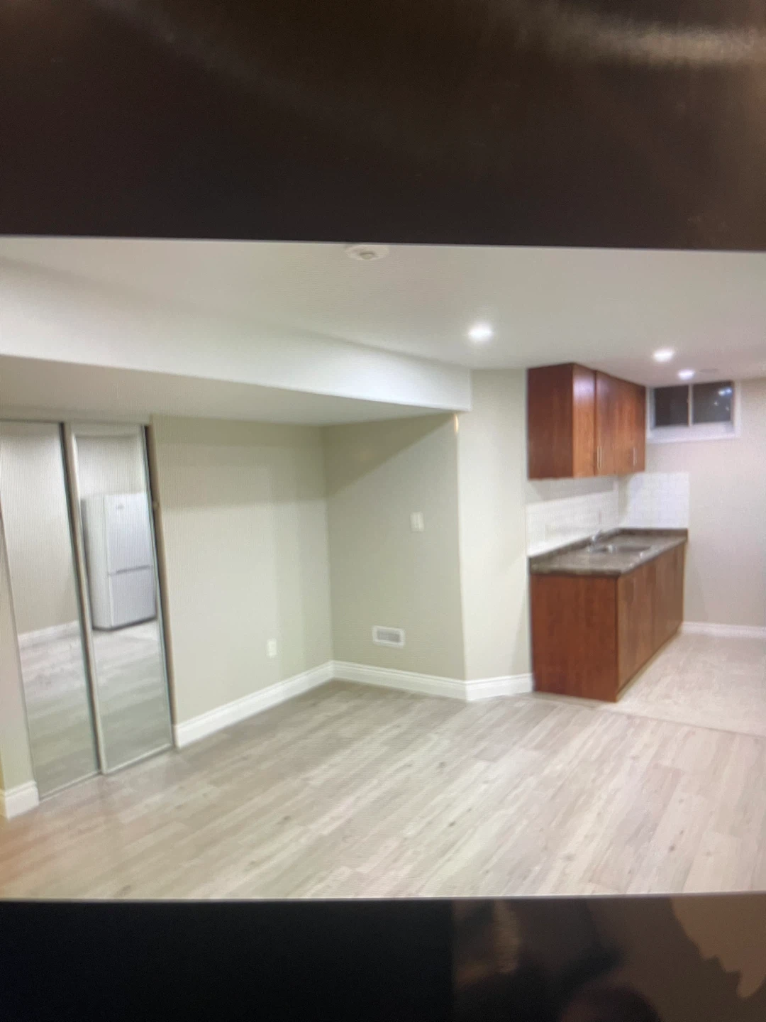 New Basement for rent immediately in East Brampton - photo 4