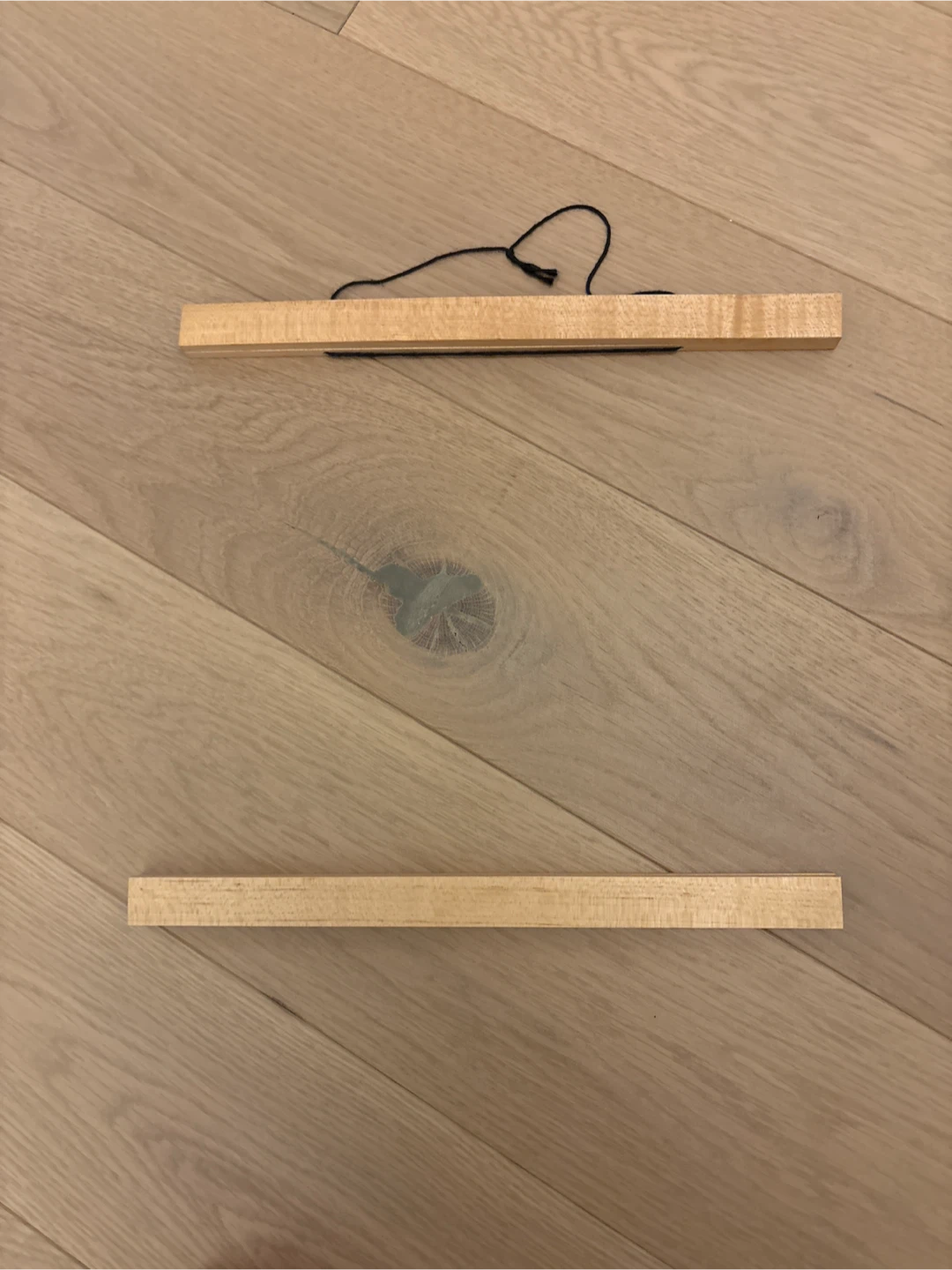 Wooden Magnetic Poster Hanger 11inch - photo 2