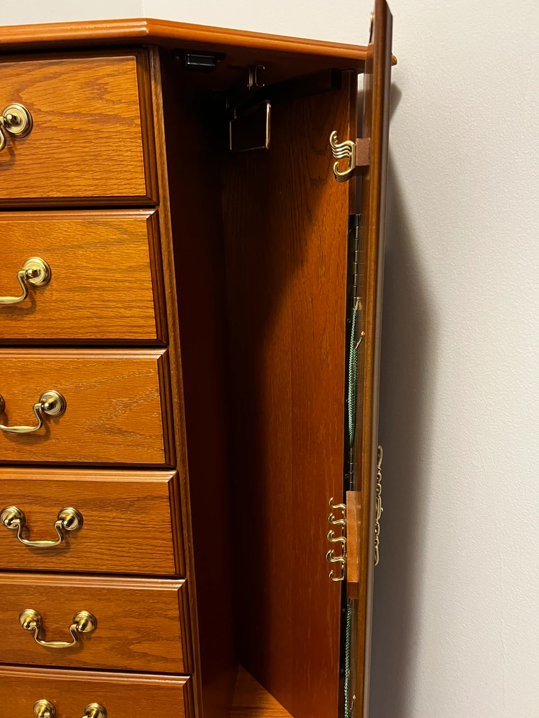 Wooden Jewelry Armoire - photo 4