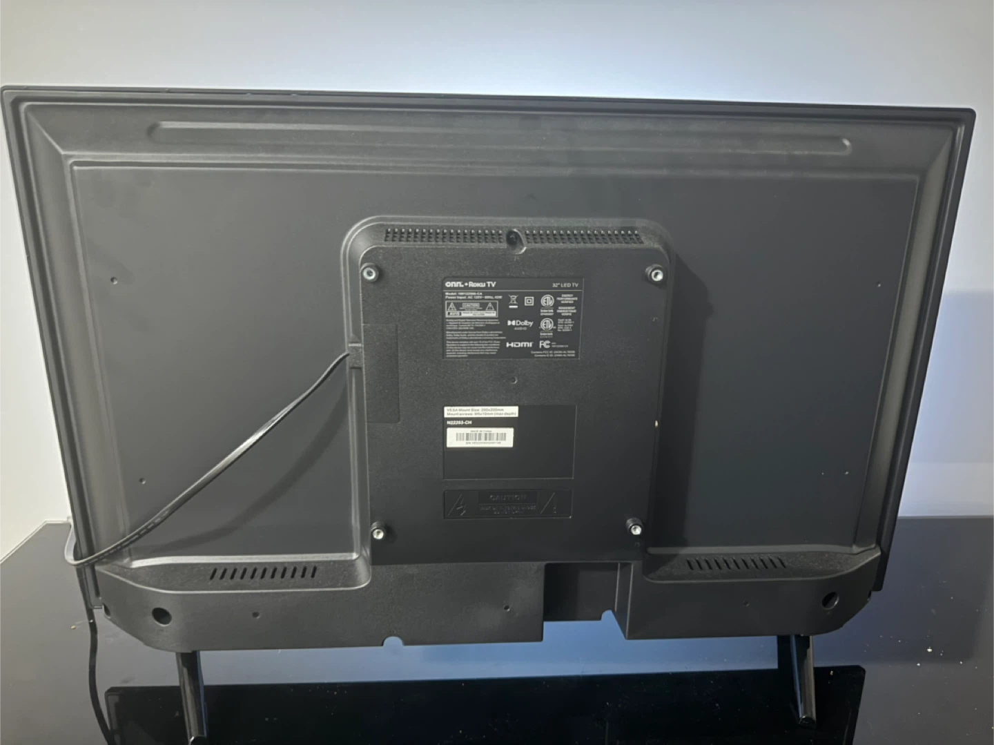 onn. Roku TV 32" LED TV - Model 100122566-CA - photo 3