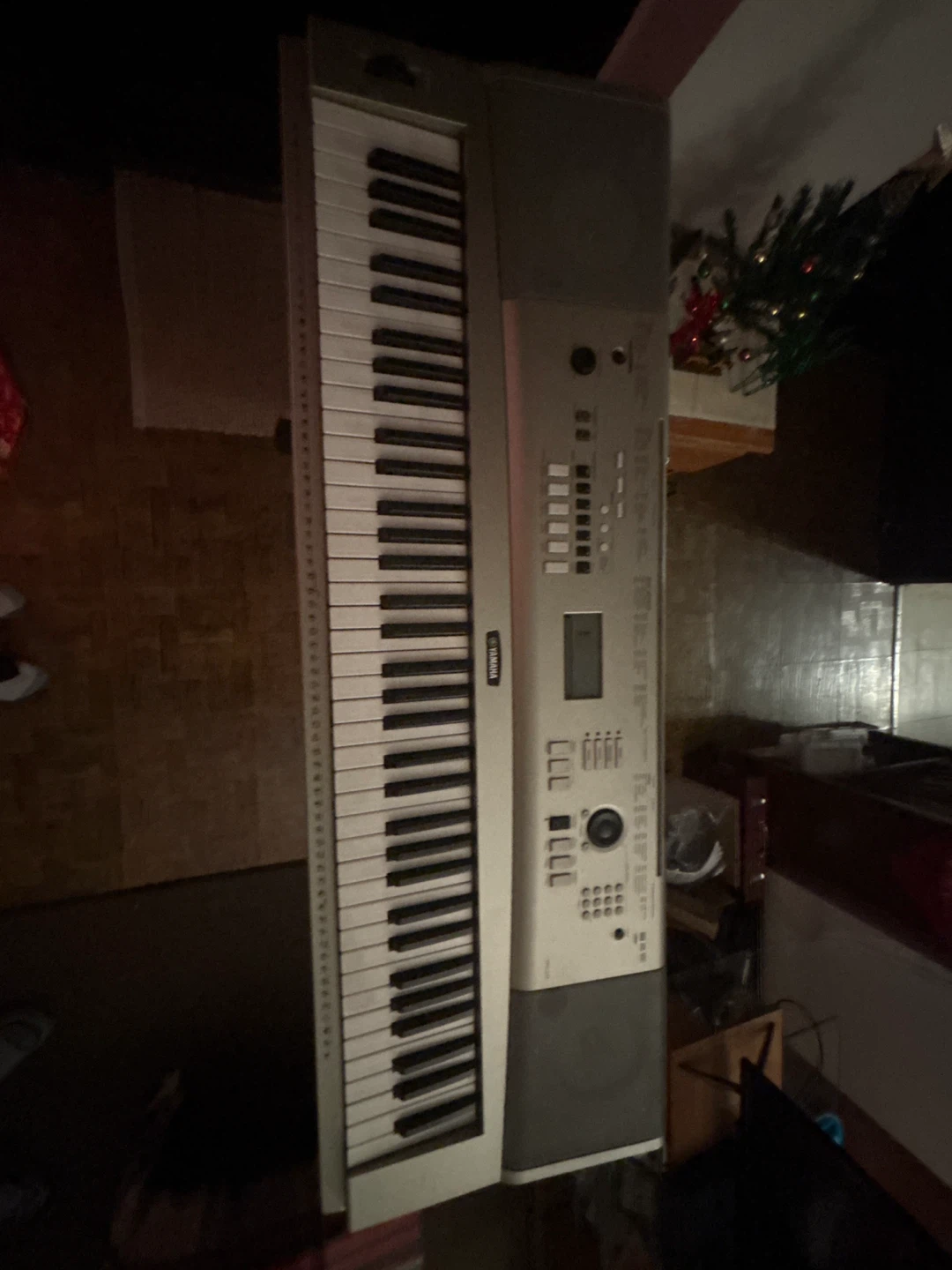 Yamaha YPG-235 Keyboard with Stand