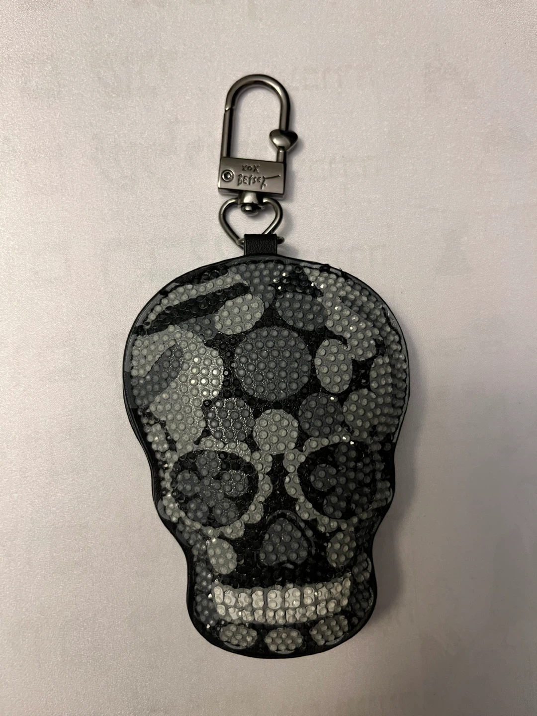 Betsey Johnson Skull Keychain