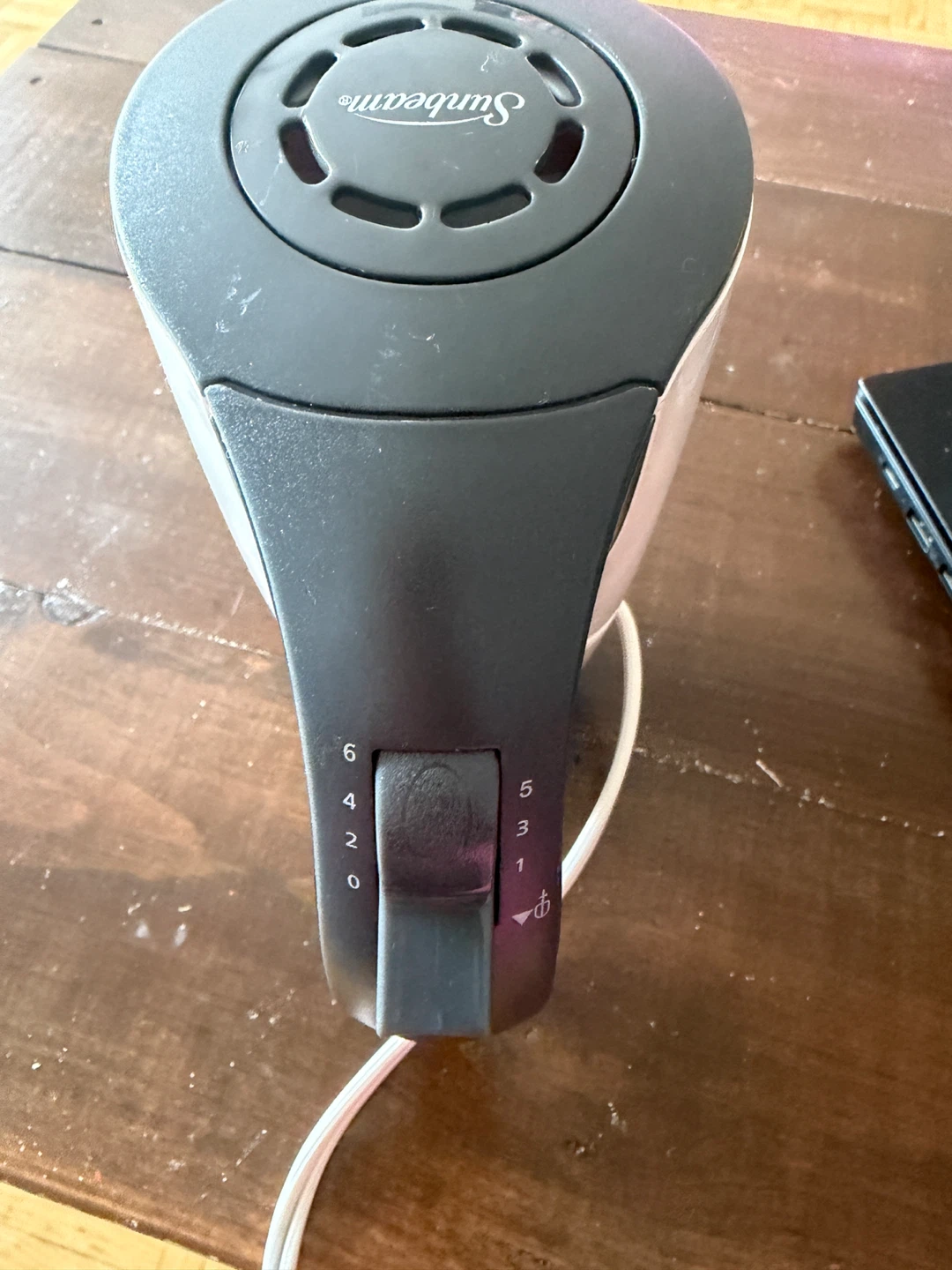 Sunbeam Mixmaster Hand Mixer - photo 3