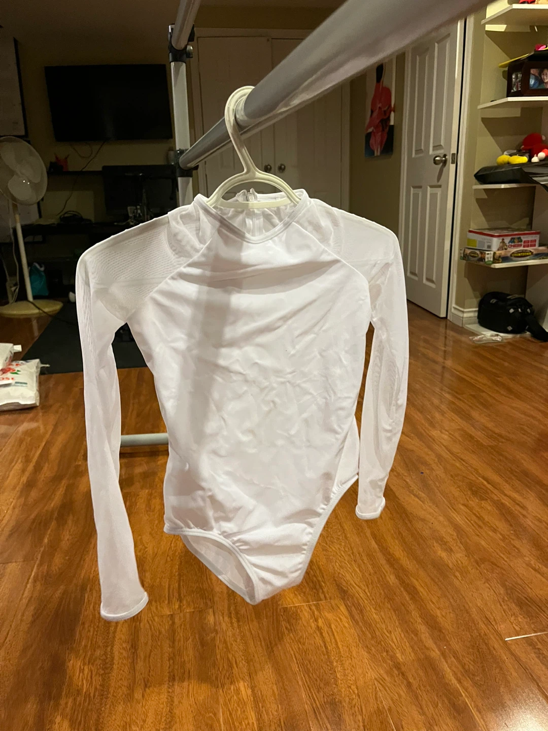 White two piece dance costume - photo 2