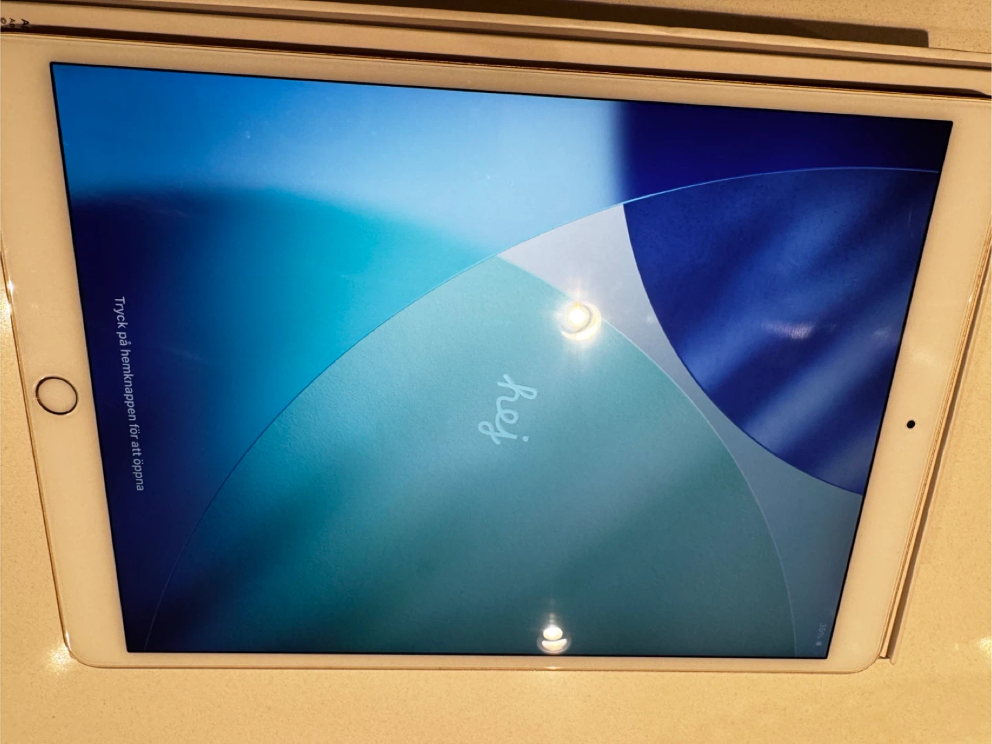Apple iPad Air 3 Wi-Fi 256GB Gold in great condition - photo 5